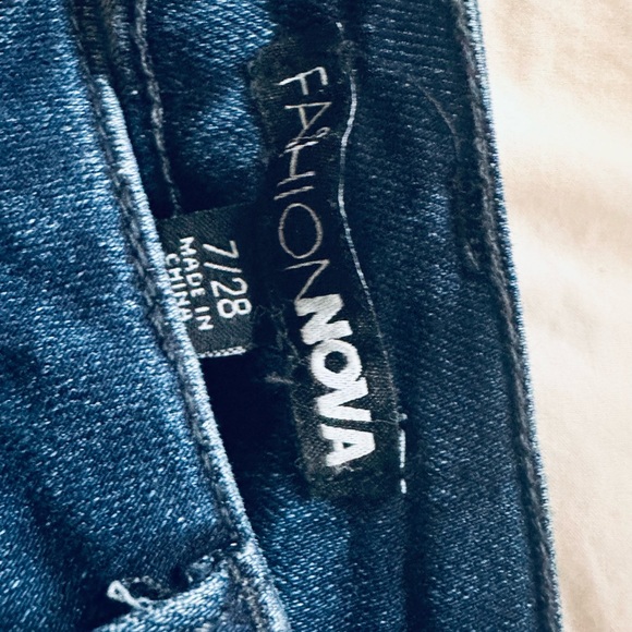 FN Skinny Ripped Jeans 7/28 - Picture 5 of 9